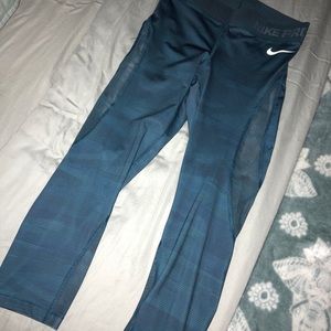 Nike Pro leggings